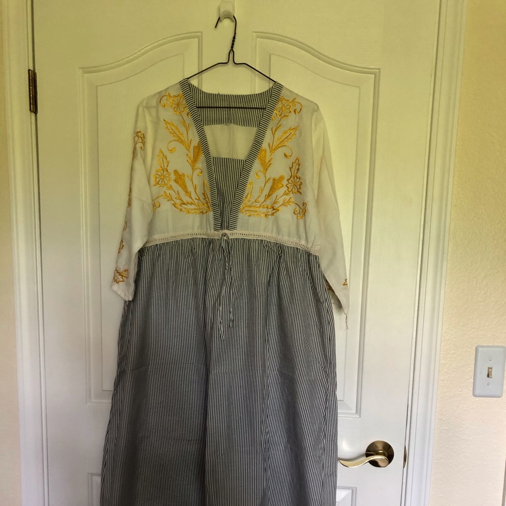 Women dress